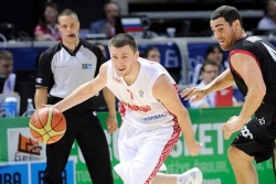 Real i Himki startovali pobedama