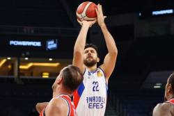 Micić vodio Efes do trijumfa