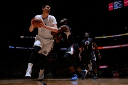 Jokić kao Robinson (video)