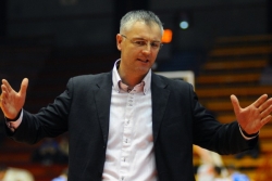 Velić podneo ostavku