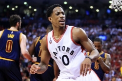 Derozan plaća za pomoć
