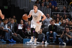 Jokić nadomak tripl-dabl učinka