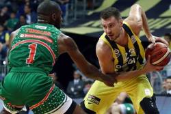 Gudurić dvocifren u pobedi Fenerbahčea