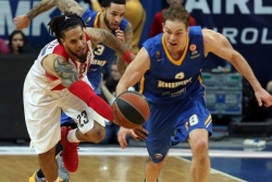 Himki ponizio Olimpijakos