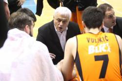 Dinamik sigurno protiv Metalca