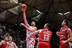 Pistoja srušila Armani