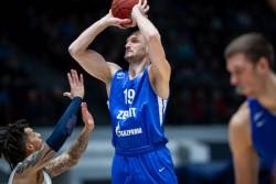 Simonović i Zenit naneli CSKA prvi poraz