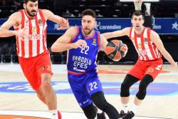 Slab otpor crveno-belih u Istanbulu