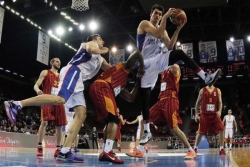Veličković odličan, Efes slavio u derbiju