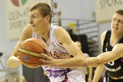 U18: Sjajni Simanić za četvrtfinale