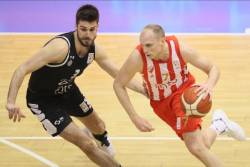 KRK: Zvezda pobedila Partizan posle drame