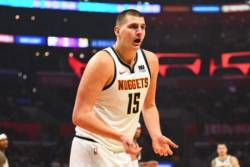 Jokić isključen, Finiks pao posle tri produžetka (video)