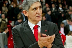 Kinezi žele Janakisa