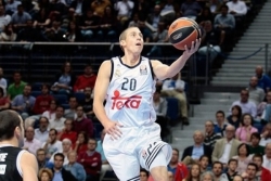 Sloter zatrpao Fener, a Kerol Nižnji