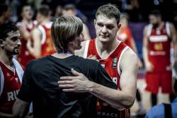 Mozgov posterizovao De Zeuva (video)