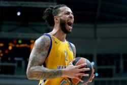 Real poveo, Himki se ne predaje