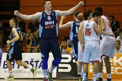 Nurkić: Žao mi je...