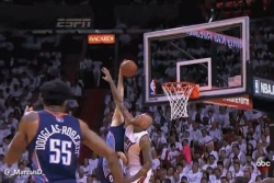 (VIDEO) Mekroberts u lice Birdmena