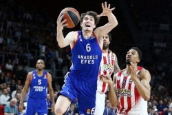Efes preživeo Spanulisa i poveo