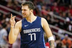 Dončić i Adetokunbo su igrači meseca