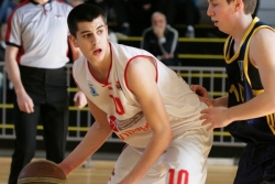 Radnički potpisao juniora