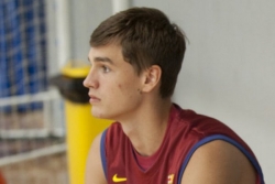 Fantastični Hezonja, Srbi neprimetni