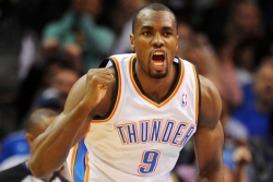 Ibaka igra protiv San Antonija