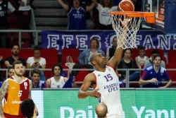 Efesu majstorica, Micov podbacio