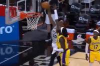 (VIDEO) Silovito kucanje Derozana