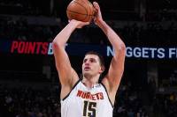 Jokić ubacio trećinu poena Denvera u porazu od Filadelfije (video)