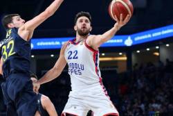 Efes bolji od Fenera drugi put u dva dana