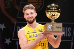 Sabonis bolji od Vučevića (video)