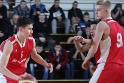 Zvezda nanela prvi poraz Megi