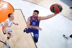 Efes deklasirao CSKA, Micić opet briljirao