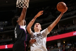 Jokić se dobro nosio sa Džordanom