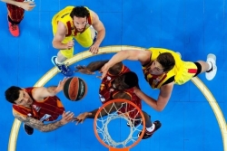 Olimpijakos, Barsa i Real sigurni