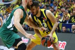 Fenerbahče i CSKA demonstrirali silu, Kalinić i Gudurić najkorisniji