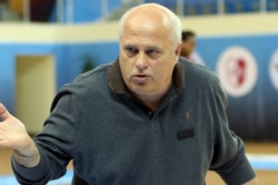 Minić preuzeo Aris