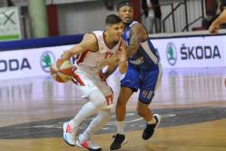 Borac deklasirao Spars