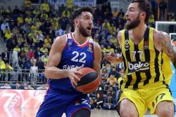 Istanbulski derbi pripao Efesu, slabo izdanje Srba