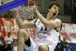Lučić i Gordon obeležili kolo