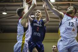 U18: Dobar start Srbije na Evrobasketu