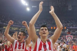 Ke&scaron;elj proma&scaron;io pobedu, Zvezda u finalu!