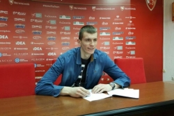 Simanić profesionalac