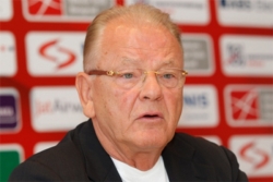 Dangubić i Mitrović prekobrojni
