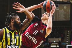 Sjajni Lučić presudio Fenerbahčeu (video)