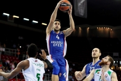 Krstić pogurao Efes