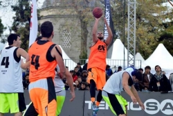 3x3: Srebro ih vratilo na vrh