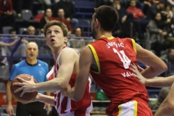 Zvezda slavila u srpskom derbiju (video)