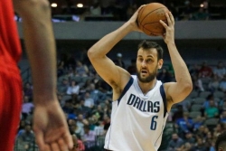 Bogut je slobodan igrač